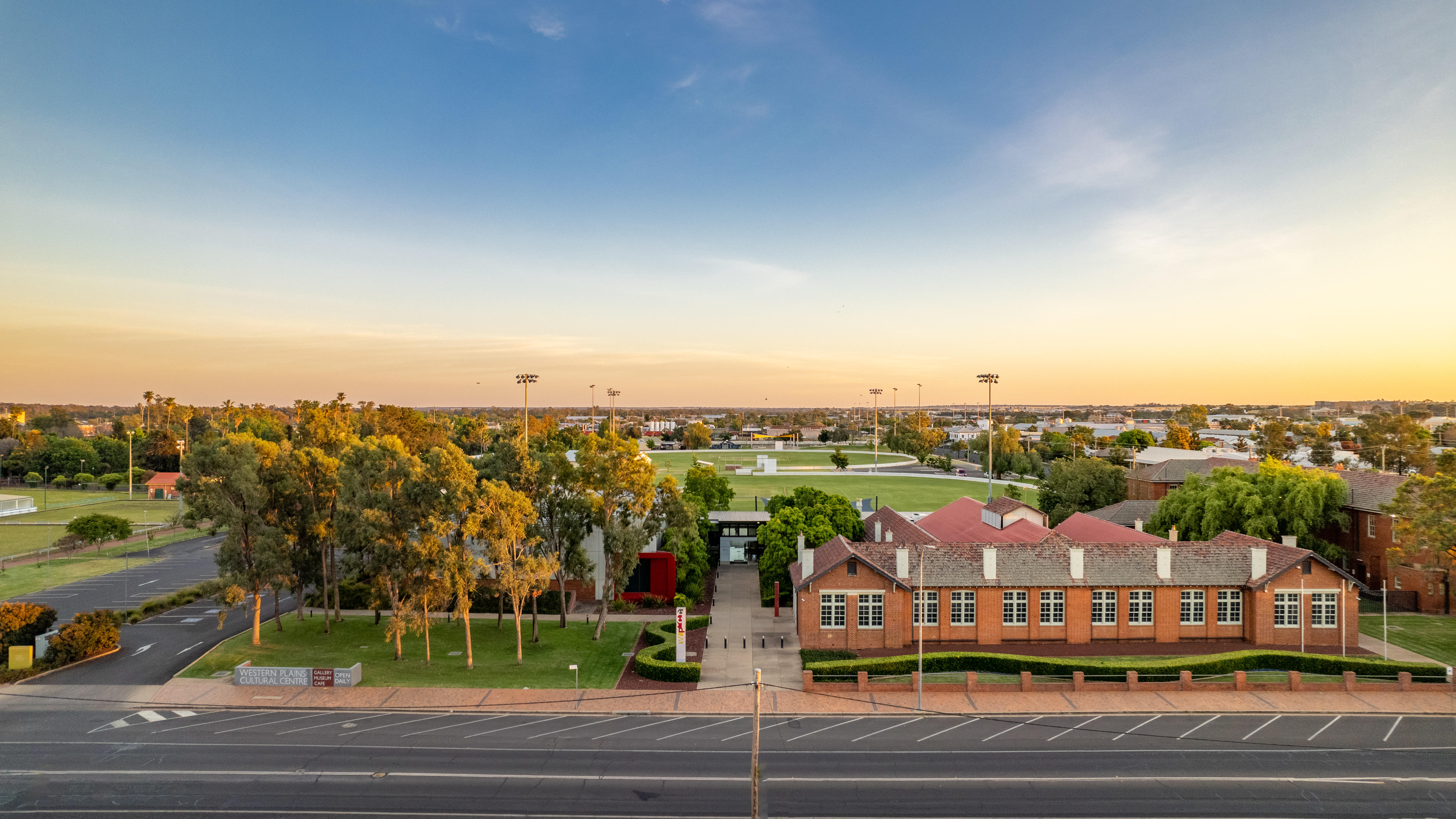 Western Plains Cultural Centre