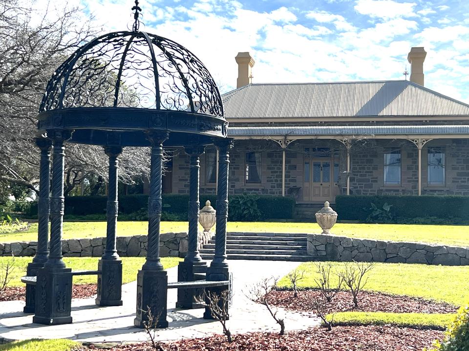 Clifton House & Gardens