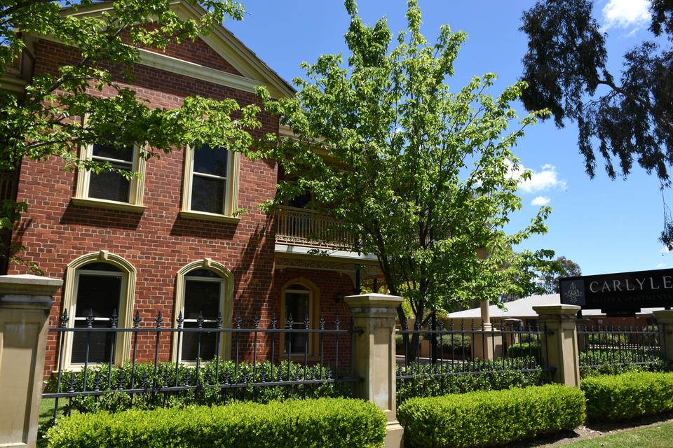 Carlyle Suites & Apartments