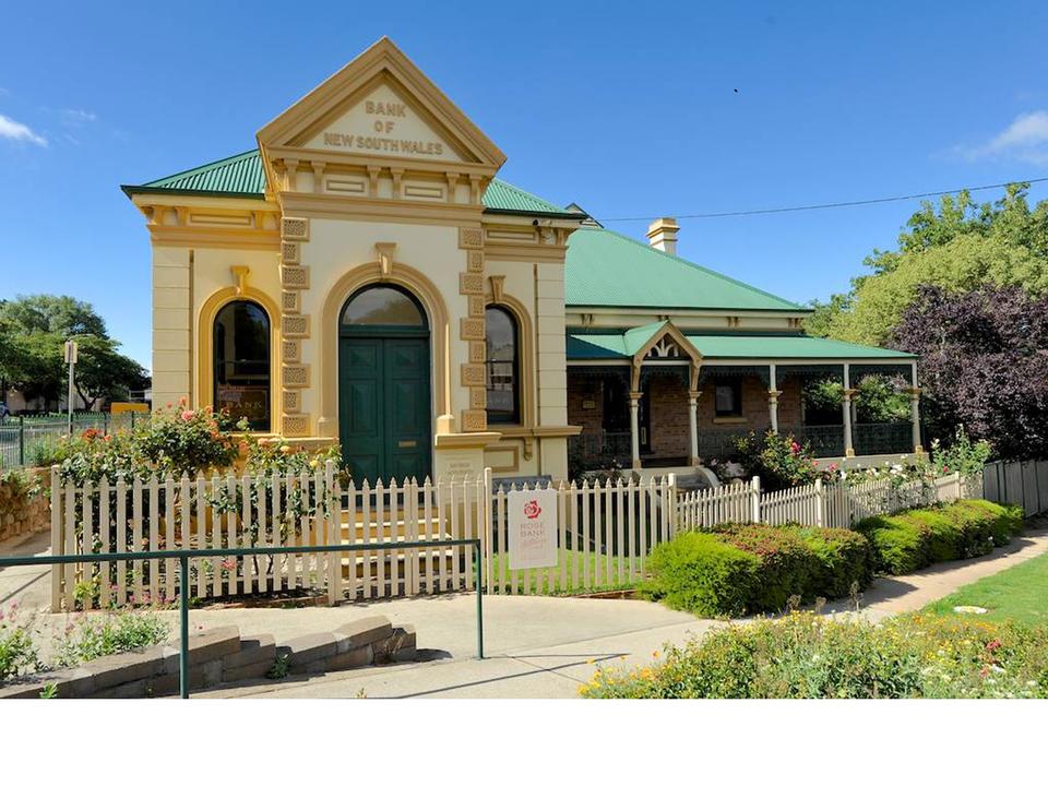 Rosebank Guesthouse and Gallery