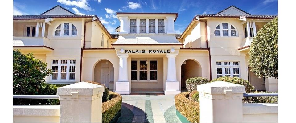 Palais Royale
