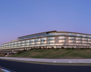 Rydges-Bathurst External Pano