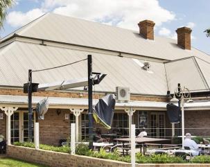 Macquarie Inn Hotel 2